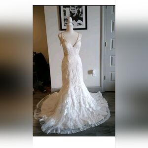 Lillian West #6521 Wedding Gown Dress Ivory Size 10 New w/Tags